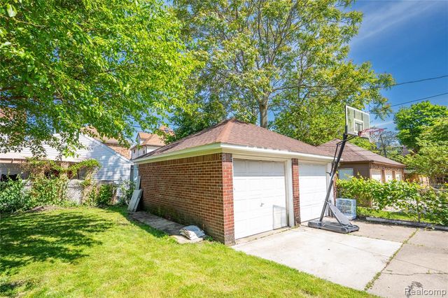 7620 Middlepointe Street, Dearborn, MI 48126