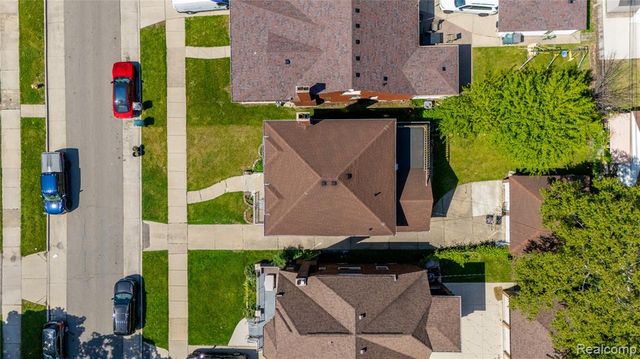 7620 Middlepointe Street, Dearborn, MI 48126