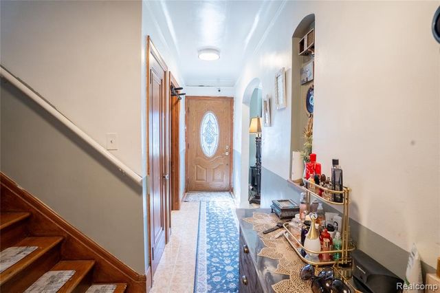 7620 Middlepointe Street, Dearborn, MI 48126