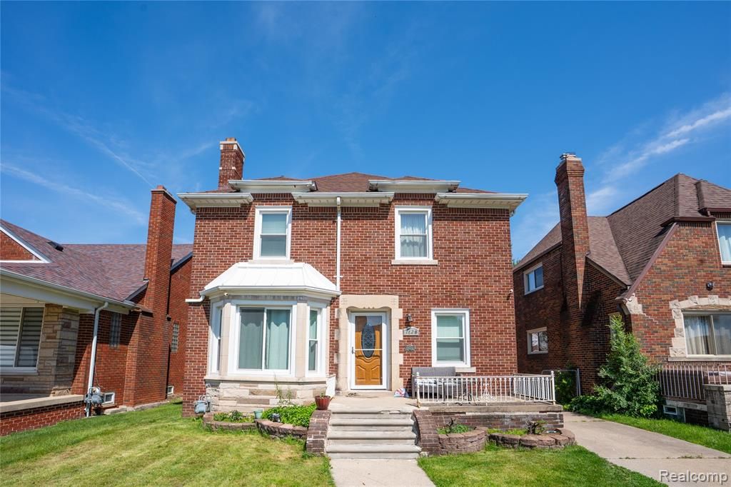 7620 Middlepointe Street, Dearborn, MI 48126