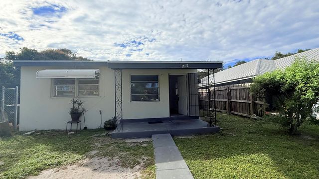 212 NW 8th Avenue, Delray Beach, FL 33444