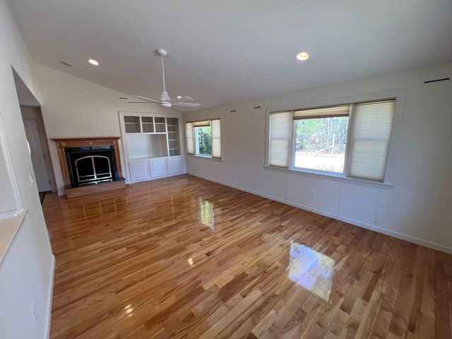27 Saint James Avenue, Milton, NH 03851