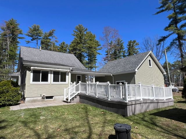 27 Saint James Avenue, Milton, NH 03851