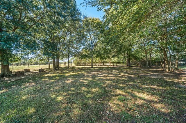 5112 E Settlers Bend, Montgomery, TX 77316