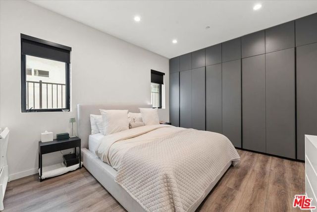 556 N Flores Street 2B, West Hollywood, CA 90048