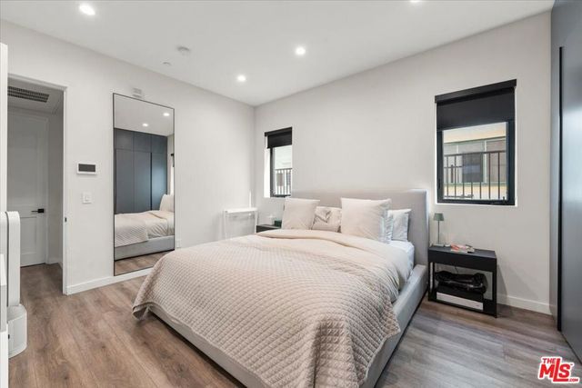 556 N Flores Street 2B, West Hollywood, CA 90048