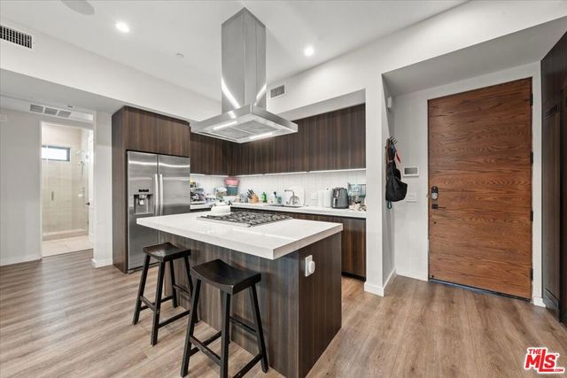 556 N Flores Street 2B, West Hollywood, CA 90048