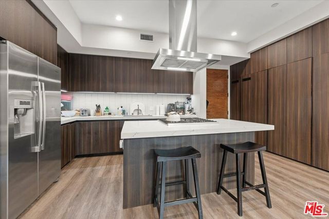 556 N Flores Street 2B, West Hollywood, CA 90048