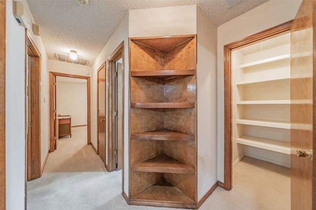2520 Pecan Grove Court, Irving, TX 75060
