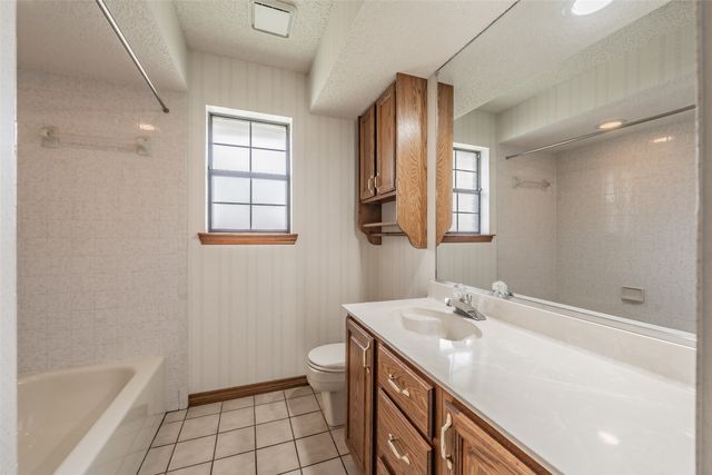 2520 Pecan Grove Court, Irving, TX 75060