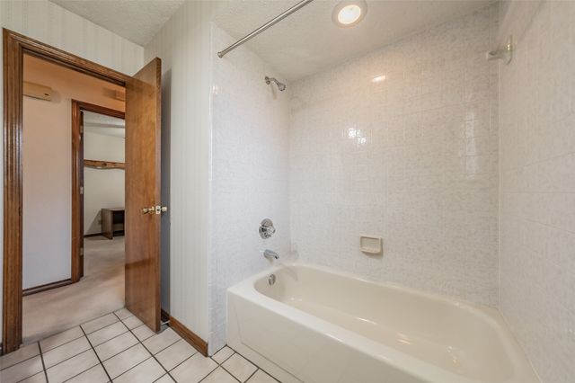 2520 Pecan Grove Court, Irving, TX 75060