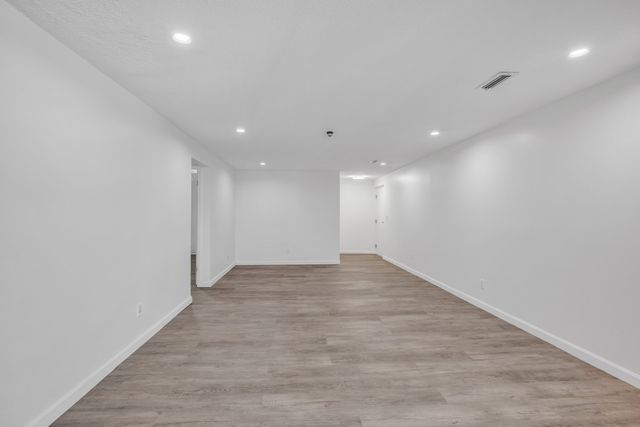20 Brian Dr E, Stoughton, MA 02072