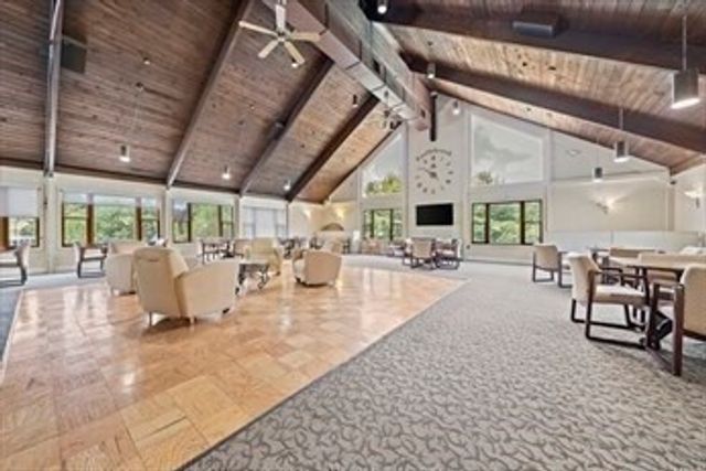 20 Brian Dr E, Stoughton, MA 02072