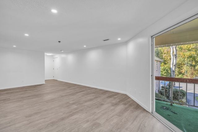 20 Brian Dr E, Stoughton, MA 02072