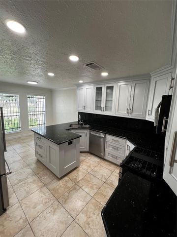 7719 Valera Lane, Houston, TX 77083