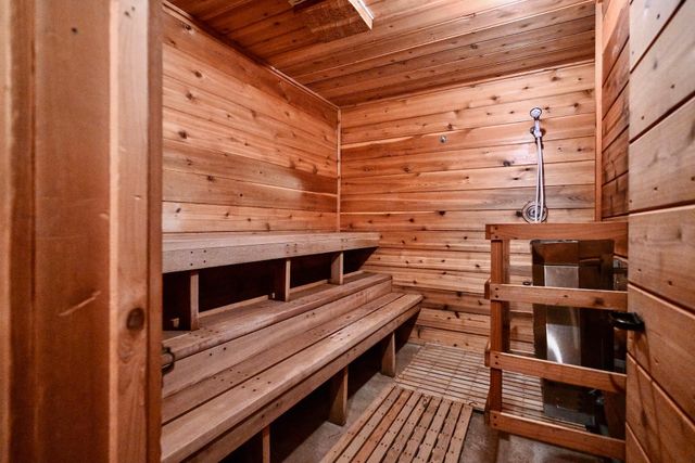 4120 Service Drive, Goodview, MN 55987