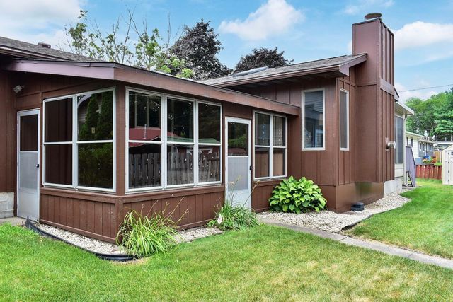 4120 Service Drive, Goodview, MN 55987