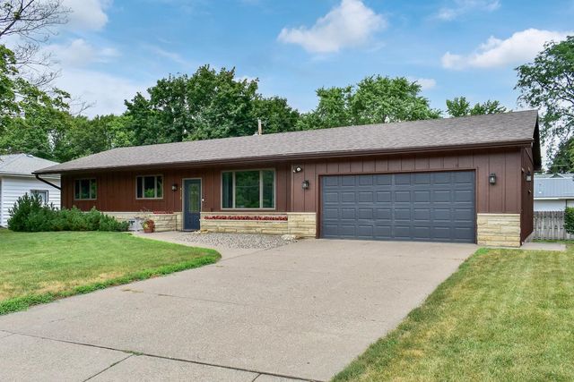 4120 Service Drive, Goodview, MN 55987