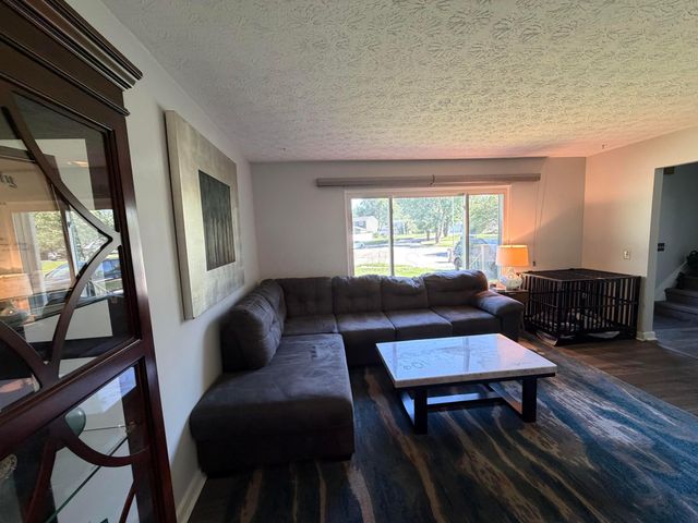655 Falls Place, Reynoldsburg, OH 43068