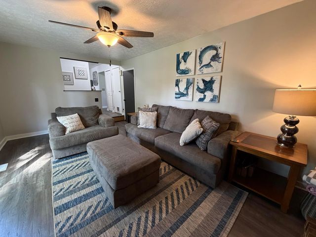 655 Falls Place, Reynoldsburg, OH 43068