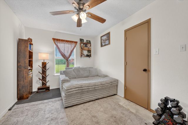 724 Oak Park Drive, Azle, TX 76020