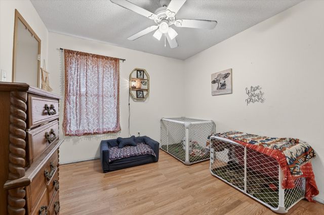 724 Oak Park Drive, Azle, TX 76020