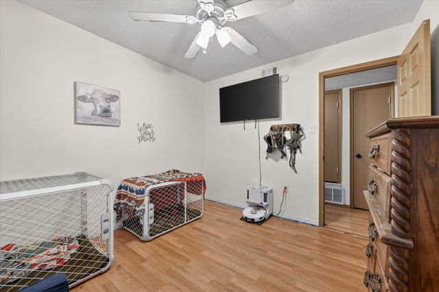 724 Oak Park Drive, Azle, TX 76020
