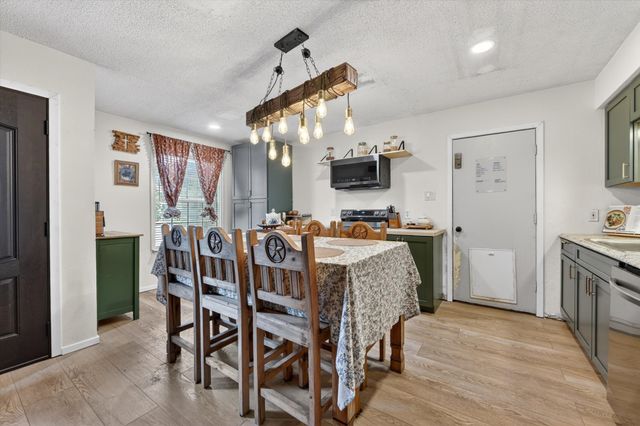 724 Oak Park Drive, Azle, TX 76020