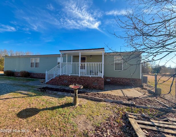 1552 Lancaster Road, Pikeville, NC 27863