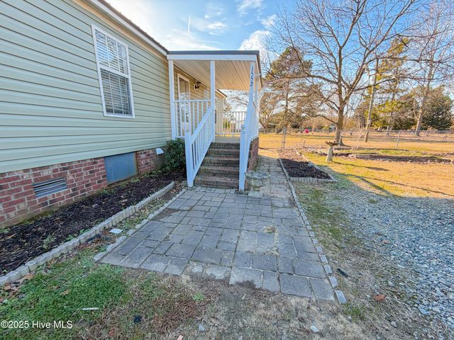 1552 Lancaster Road, Pikeville, NC 27863