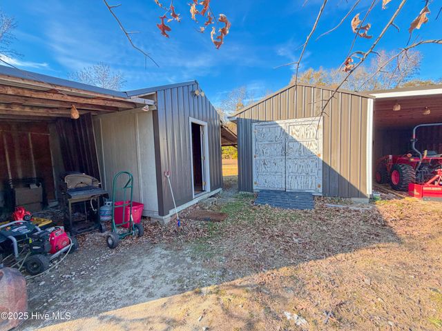 1552 Lancaster Road, Pikeville, NC 27863