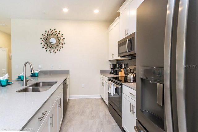 9007 STINGER DRIVE, Davenport, FL 33896