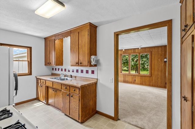 6110 Starlite Boulevard NE, Fridley, MN 55432