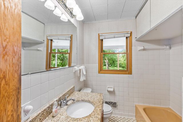 6110 Starlite Boulevard NE, Fridley, MN 55432