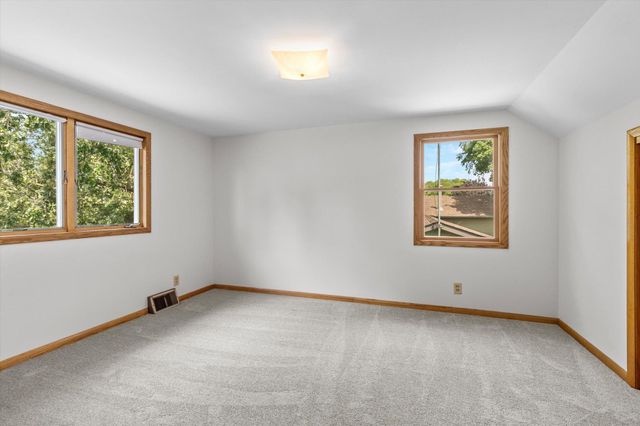 6110 Starlite Boulevard NE, Fridley, MN 55432