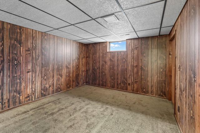 6110 Starlite Boulevard NE, Fridley, MN 55432