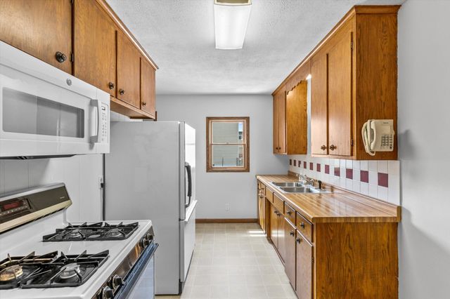 6110 Starlite Boulevard NE, Fridley, MN 55432