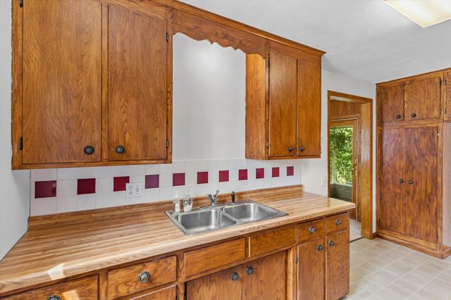 6110 Starlite Boulevard NE, Fridley, MN 55432