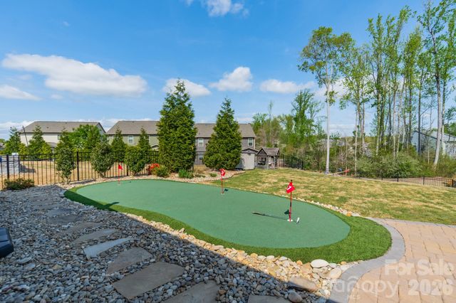 12807 Heath Grove Drive, Huntersville, NC 28078