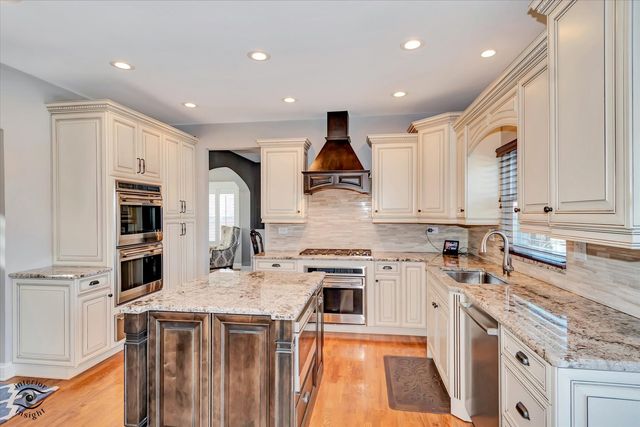 14301 Surrey Court, Homer Glen, IL 60491