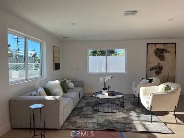 13369 W Cellest Parkway, Pacoima, CA 91331