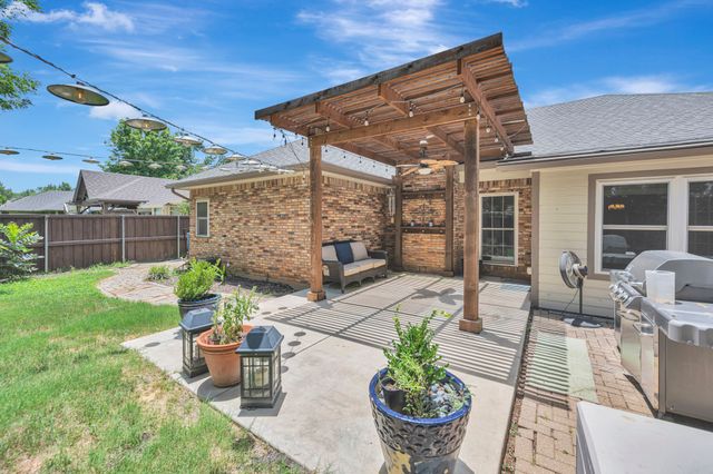 3628 Rolling Meadows Drive, Bedford, TX 76021