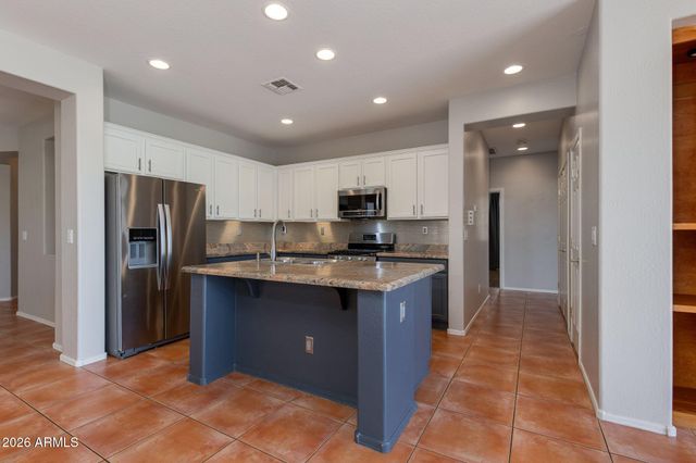 2510 W COYOTE CREEK Drive, Phoenix, AZ 85086