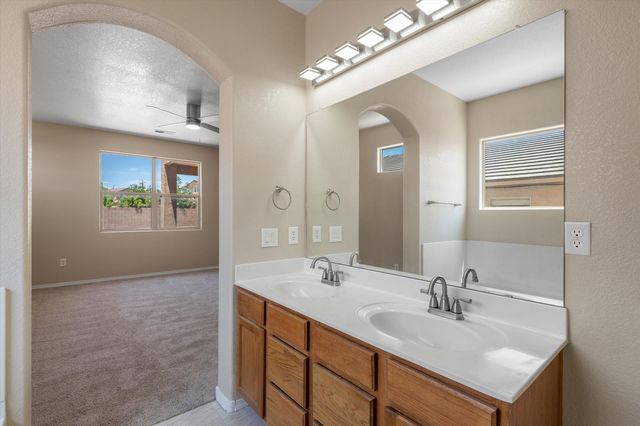 1424 Danzante Drive SE, Rio Rancho, NM 87124