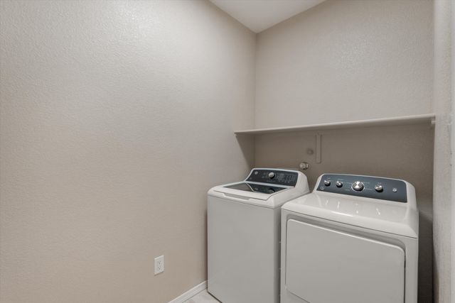 1424 Danzante Drive SE, Rio Rancho, NM 87124