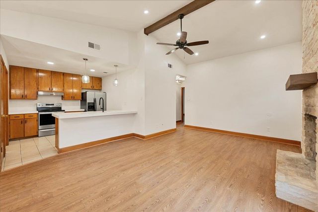 108 S Kaupo DR A & B, Bastrop, TX 78602