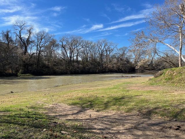 108 S Kaupo DR A & B, Bastrop, TX 78602