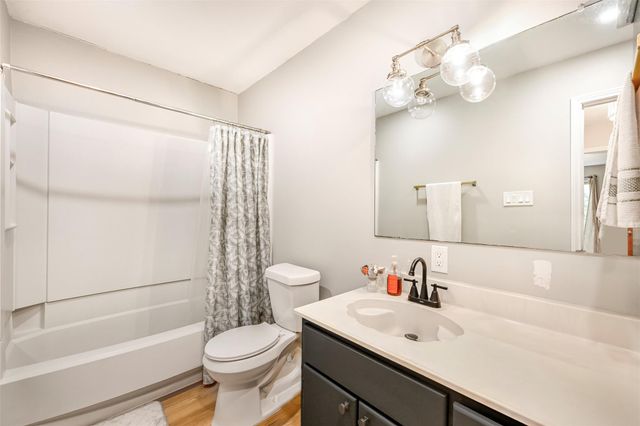 108 S Kaupo DR A & B, Bastrop, TX 78602