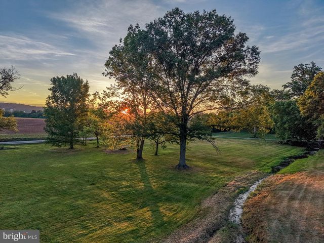 475 S COCALICO RD, Denver, PA 17517