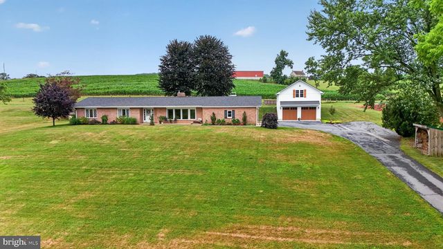 475 S COCALICO RD, Denver, PA 17517